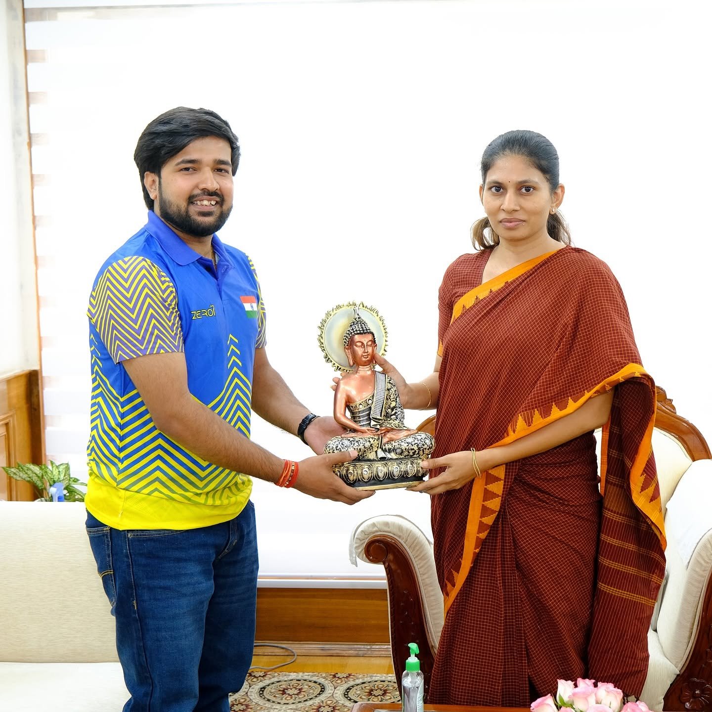 Shivam Thakur Receives Blessings and Encouragement from Hon’ble Union Minister of State for Sports, Smt. Raksha Khadse Ji